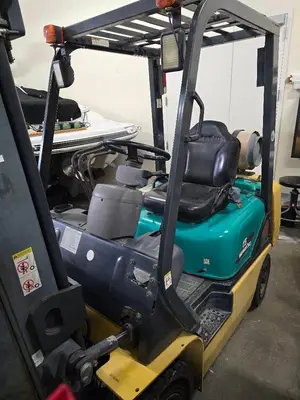 USED 2002 KOMATSU FG15HT-17