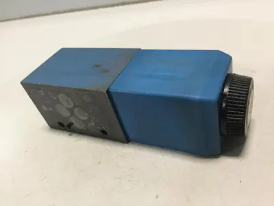 USED VICKERS DG4V-3-2A-M-U-H7-60