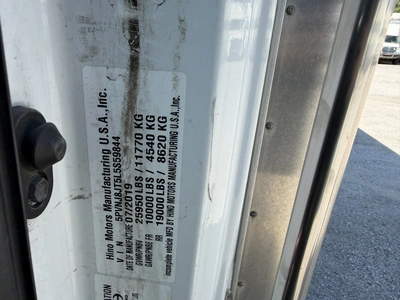 Used 2020 HINO 268A Box trucks Indiana US | Miedema Asset Management Group #1414601