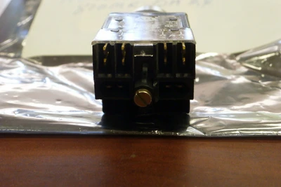 USED Allen-Bradley 800MR-QA24