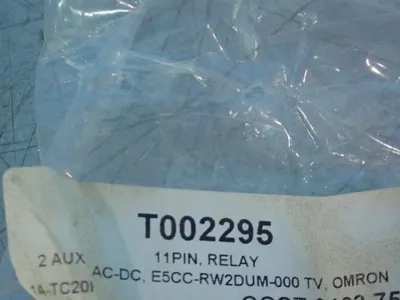 NEW OMRON E5CCRW2DUM000