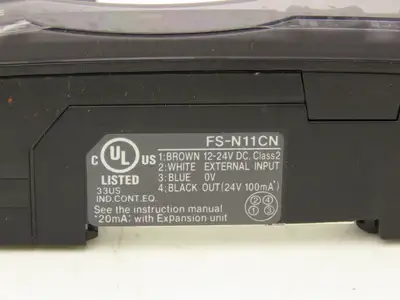 Keyence FS-N11CN Fiber Optic Sensor 24V Various Cable Lengths Included Lot of 5