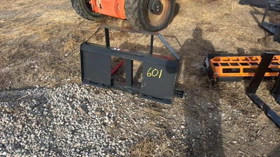 Skid Steer Bale Spear	Landhonor	2025	Unused	BS-12-2500G