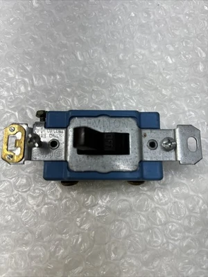 USED Hubbell&Leviton 120-277 Vac 20A