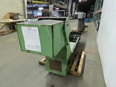 Knoll Incline Belt Chip Conveyor 4FPM 39" x 23" Intake 31" Discharge 440V 3Ph