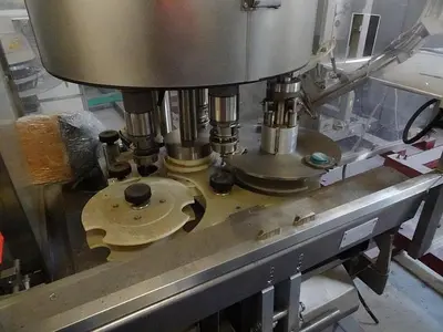 ZALKIN CA3PM ROTARY 3-HEAD CAPPER, 43 MM.CAP