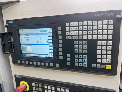 Used 2015 DUGARD 1000E Vertical Machining Centers GB | Charter Auctions #1469911