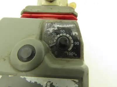 Iwaki EH-C20SH-200R9 Metering Pump Dosing Chemical 200V 360SPM 3/8" NPT *Read