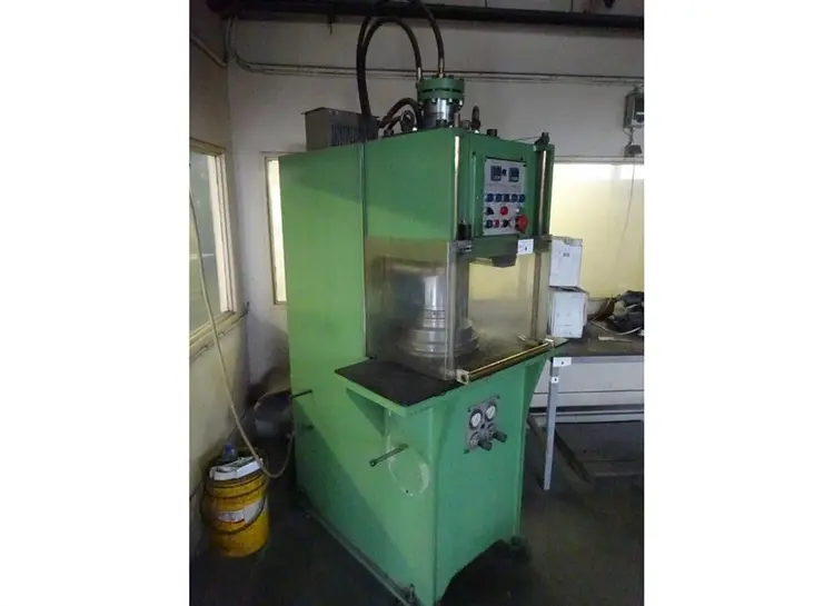 Used RONCONI ABRASIVE FLOW MACHINING Lapping / Polishing / Grinding BE | Apt International N.V #362093
