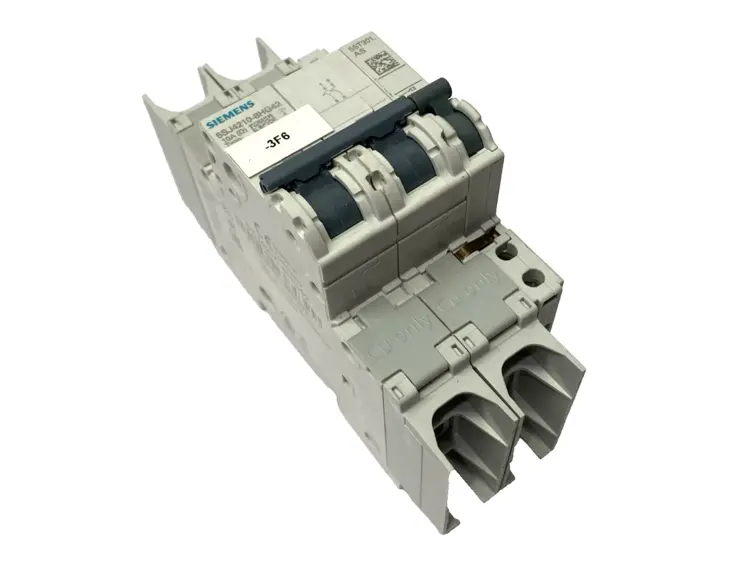 Used SIEMENS CIRCUIT BREAKER 2P 10A W/ 5ST3010 AUXILIARY SWITCH Circuit Breakers | Maverick Industrial Sales #1105975