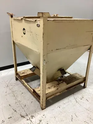 USED MATERIAL HANDLING 47 X 47 X 56