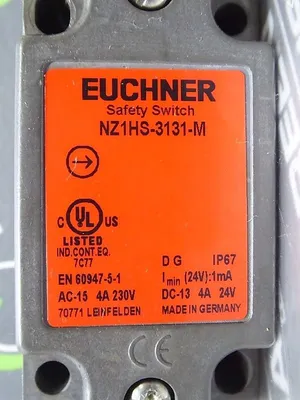 Euchner NZ1HS-3131-M Safety Interlock Switch Used