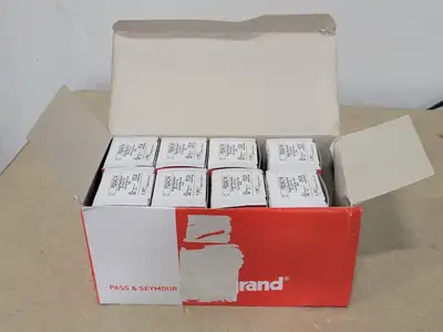 USED LEGRAND PS20AC1W