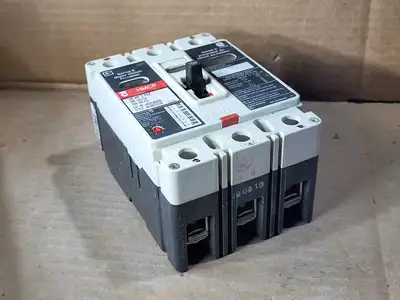 Used CUTLER-HAMMER HMCP100R3S Switchgears British Columbia CA | Lenmark #1435003