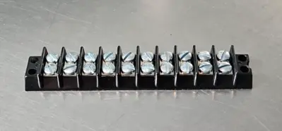 GE CR151D70110 CONNECTOR TERMINAL BLOCKS DOUBLE ROW. Lot of 12. Loc4D30