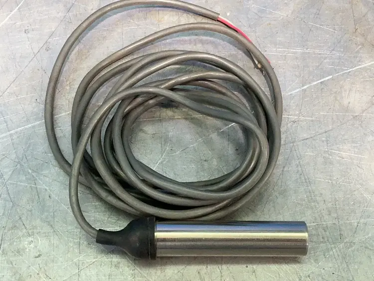 Used RED LION CONTROLS PSAC0000 Proximity Sensors Ohio US | HGR 24 #1290525