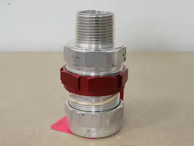 NEW THOMAS & BETTS STX100-467