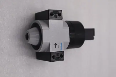 NEW Festo HEE-...D-MINI-24 173900 Solenoid Valve STOCK L-371-C