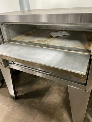 72-0140 Bakers Pride 151 Gas Oven