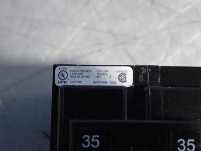 NEW EATON E7819
