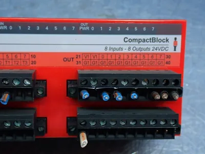 Used ALLEN BRADLEY 1791DSIB8XOB8 Input / Output Modules | HGR 24 #747730