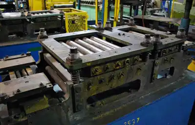 14″ ARDCOR 16-Roll Stock Straightener