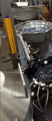 2021 STERILINE VFM400 Filling Line Liquid | Perry Equipment (9)