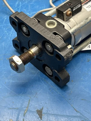 NEW SMC CDA1B40-100