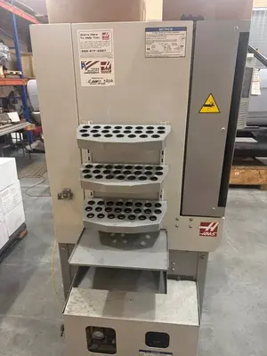 2010 HAAS OM-2A Vertical Machining Centers | Toolquip, Inc. (3)