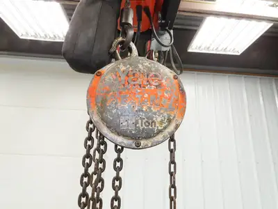 Eaton Yale 1 Ton 2000Lb Manual Chain Fall Hand Hoist 35' Lift