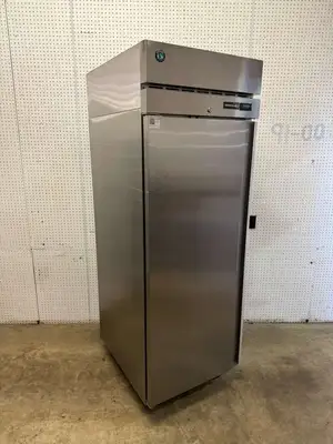 Used Hoshizaki Used 27 1/2" Hoshizaki R1A-FSL Stainless Solid Door Reach-In Refrigerator - TH1 Refrigerators Illinois US | Falcon Restaurant Supply #1374330