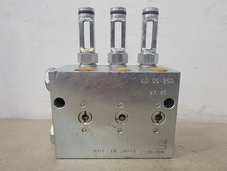 Used LINCOLN LD 56-250 Parts (Hydraulics and Pneumatics) British Columbia CA | Lenmark #1440856