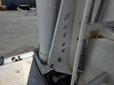 USED 2023 PETERBILT 567