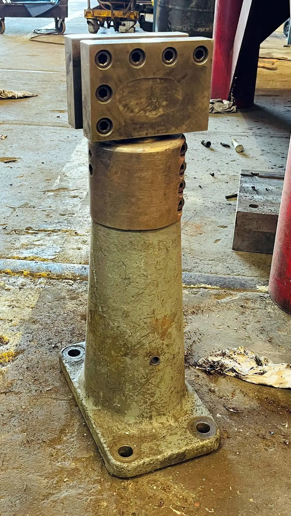 GIDDINGS & LEWIS Tool Holder
