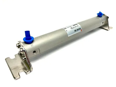 NCGKLN20-0500 | SMC  Round Body Penumatic Air Cylinder 3/4" Bore 5" Stroke 145 PSI - Used