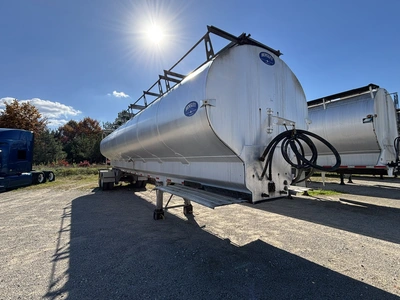 Used 2014 HENSLEY BULK FEED TRAILER Agricultural Trailers Michigan US | Miedema Asset Management Group #1709530
