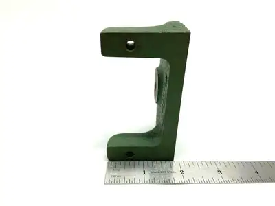 B-16073 | Green Vibratory Block Holder 2-1/2" ID M5 Metric Screw Holes - Used