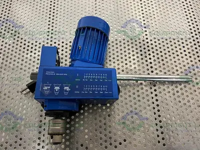 USED CHEMGLASS UNKNOWN MODEL DIGITAL OVERHEAD HOMAGINIZER  / STIRRER 2500 RPM