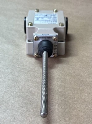 NEW Omron D4B-7181N