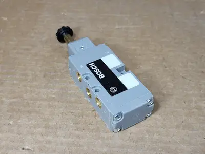 New | in-Stock BOSCH 0820022990 Parts (Hydraulics and Pneumatics) British Columbia CA | Lenmark #914892
