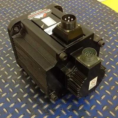 USED YASKAWA ELECTRIC SGMG-44AWA-NJ12