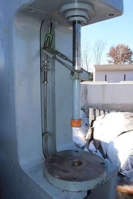USED DENISON FH8C57D42