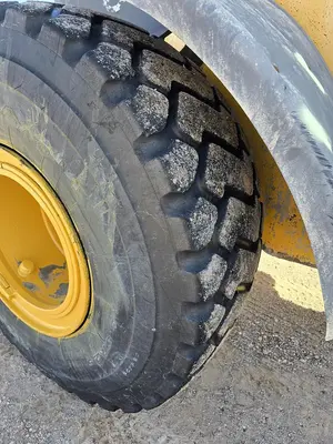 USED 2010 JOHN DEERE 644K