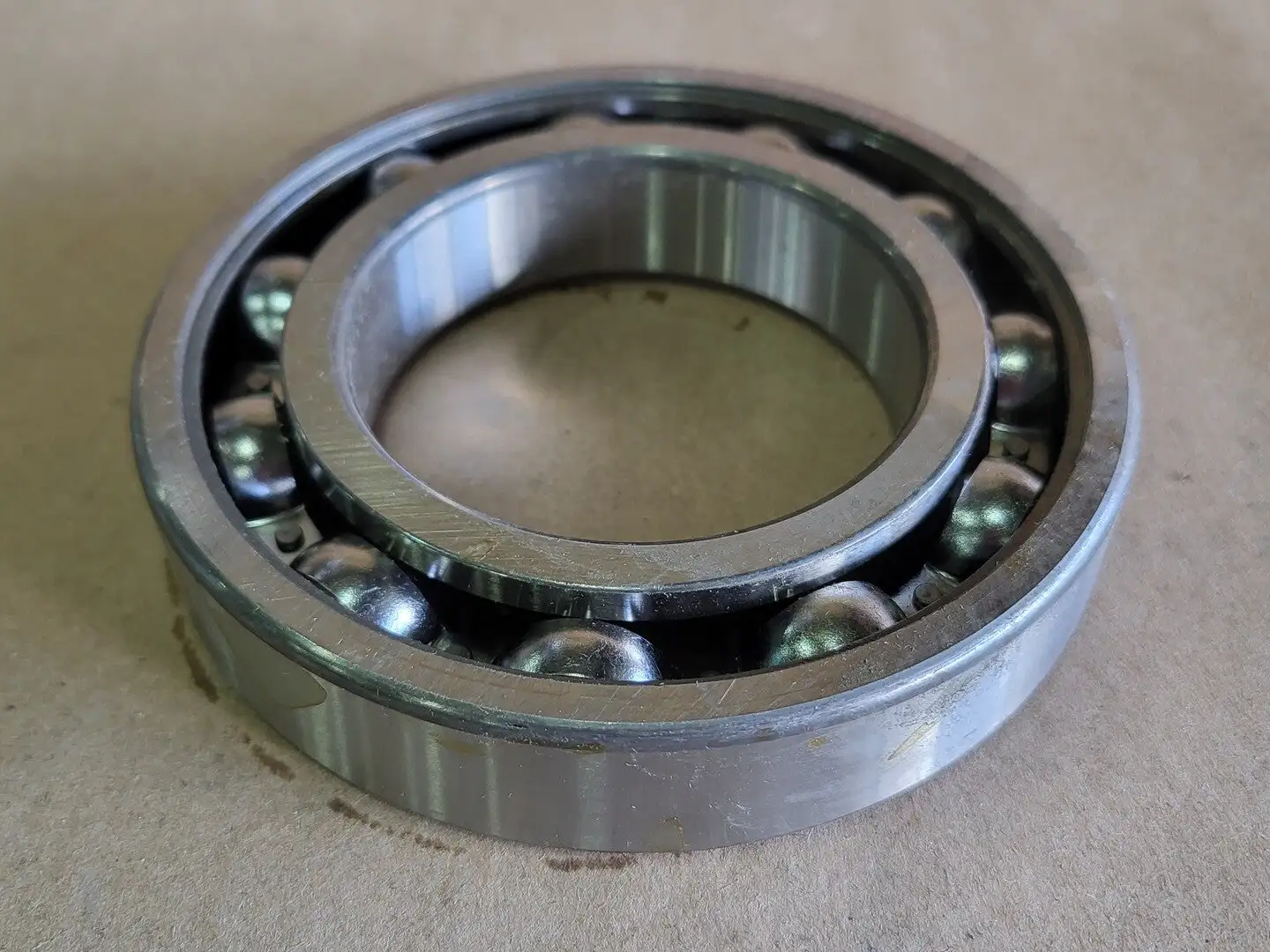 NEW SKF 6215