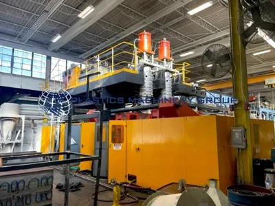 CANMOLD Dual 30 LB Blow Molder