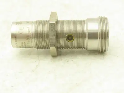 Allen Bradley 871TM-DH8CP18-N4 Inductive Proximity Switch 10-30VDC 18mm OD Ser A