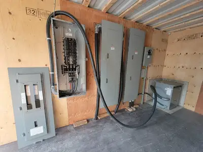 2000A 480Y/277V Eaton Switchgear Power Distribution Center w/ 45kVA Transformer & Panels (Containerized)