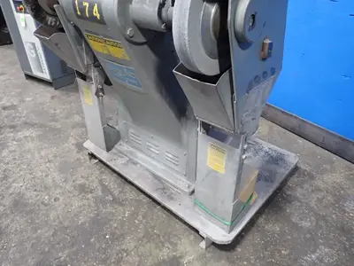 Hammond  Pedestal Grinder