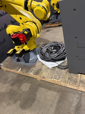 USED FANUC R-2000iC/210F + R-30iB