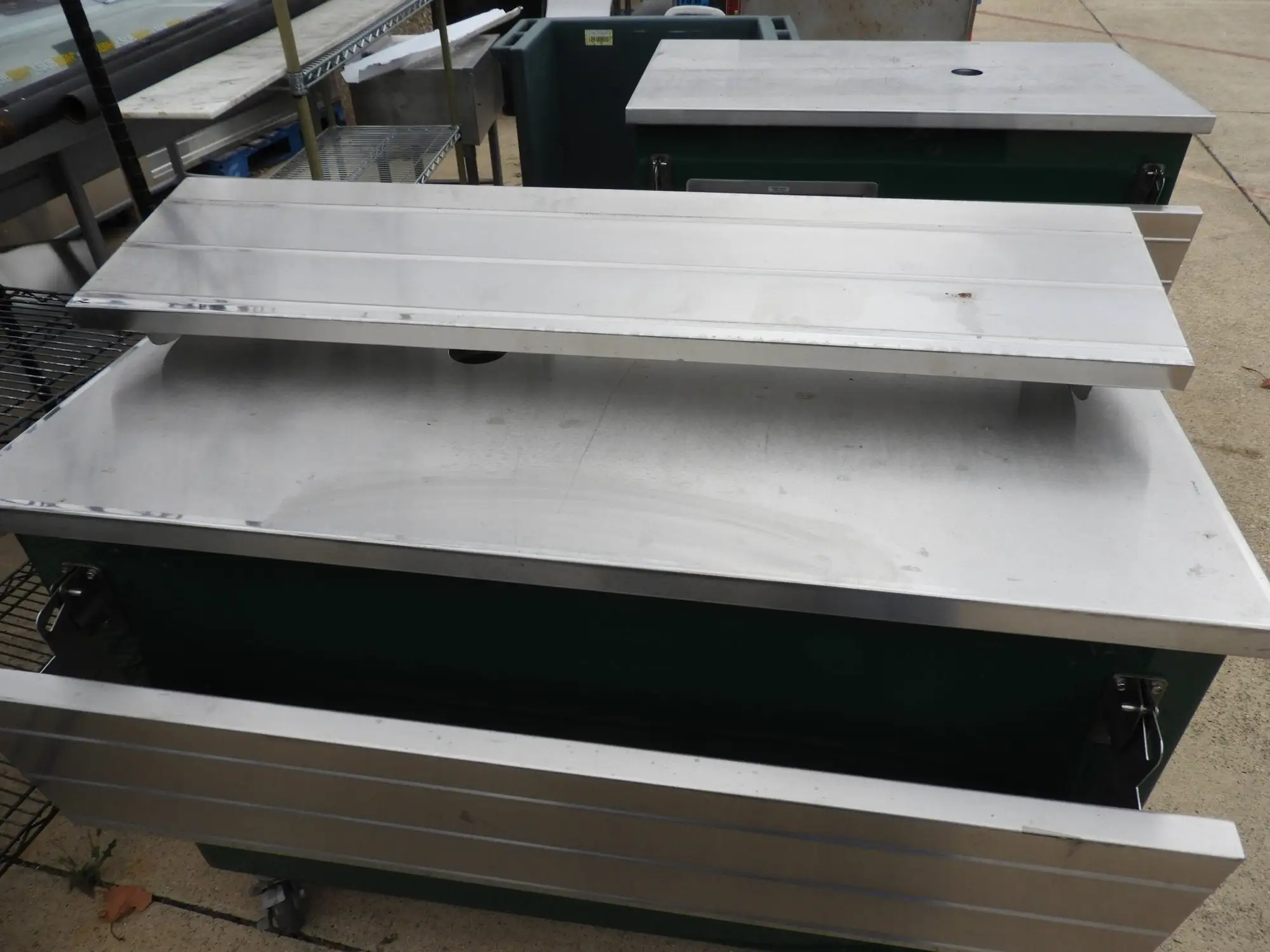 Used ColorPoint Used Colorpoint Portable Stainless Steel Work Counter 50-CSE - SS41 Food Prep Tables Illinois US | Falcon Restaurant Supply #1376558